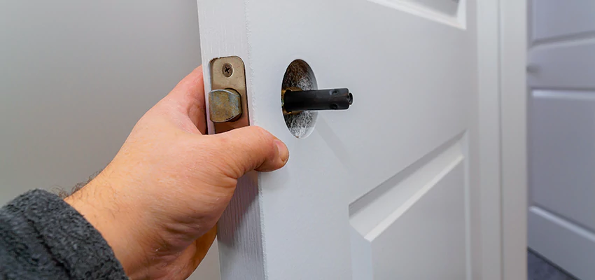 Nighttime Locksmith For Lock Repair in Melrose Park