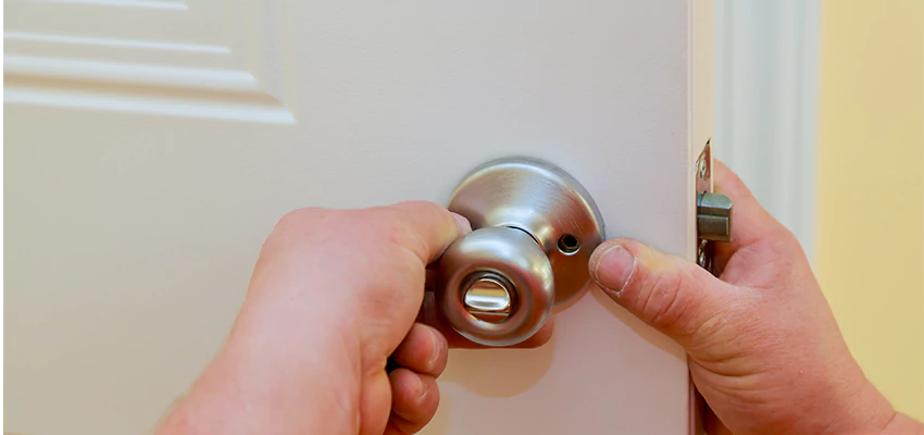 After-hours Locksmith For Lock And Key Installation in Melrose Park