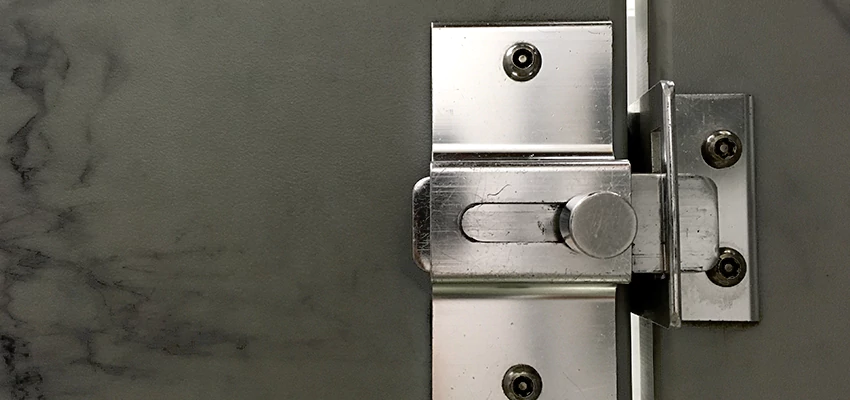Fix A Room Door Lock in Melrose Park