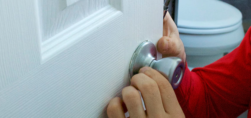 Vintage Door Knob Replacement in Melrose Park